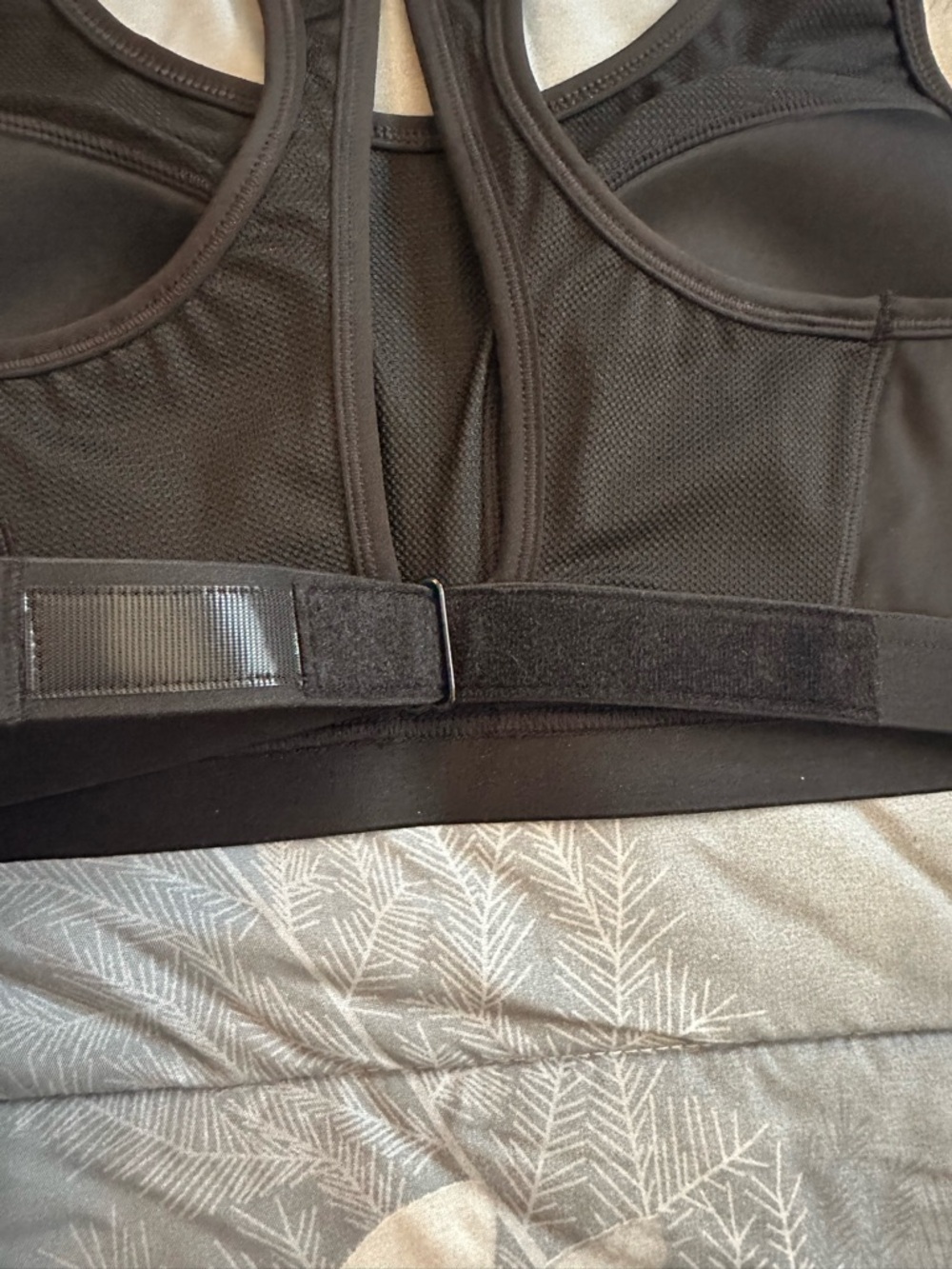 EUC Avia Black Racerback Performance Sports Bra Sz L (12-14) - Picture 4 of 5